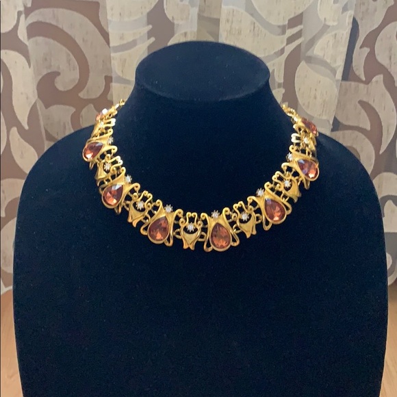 Gold statement necklace - Picture 2 of 4
